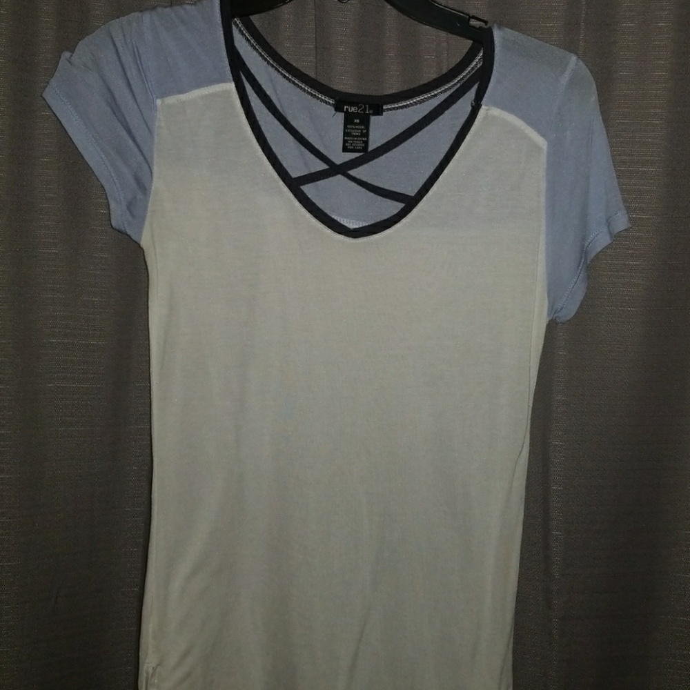 Rue21 top